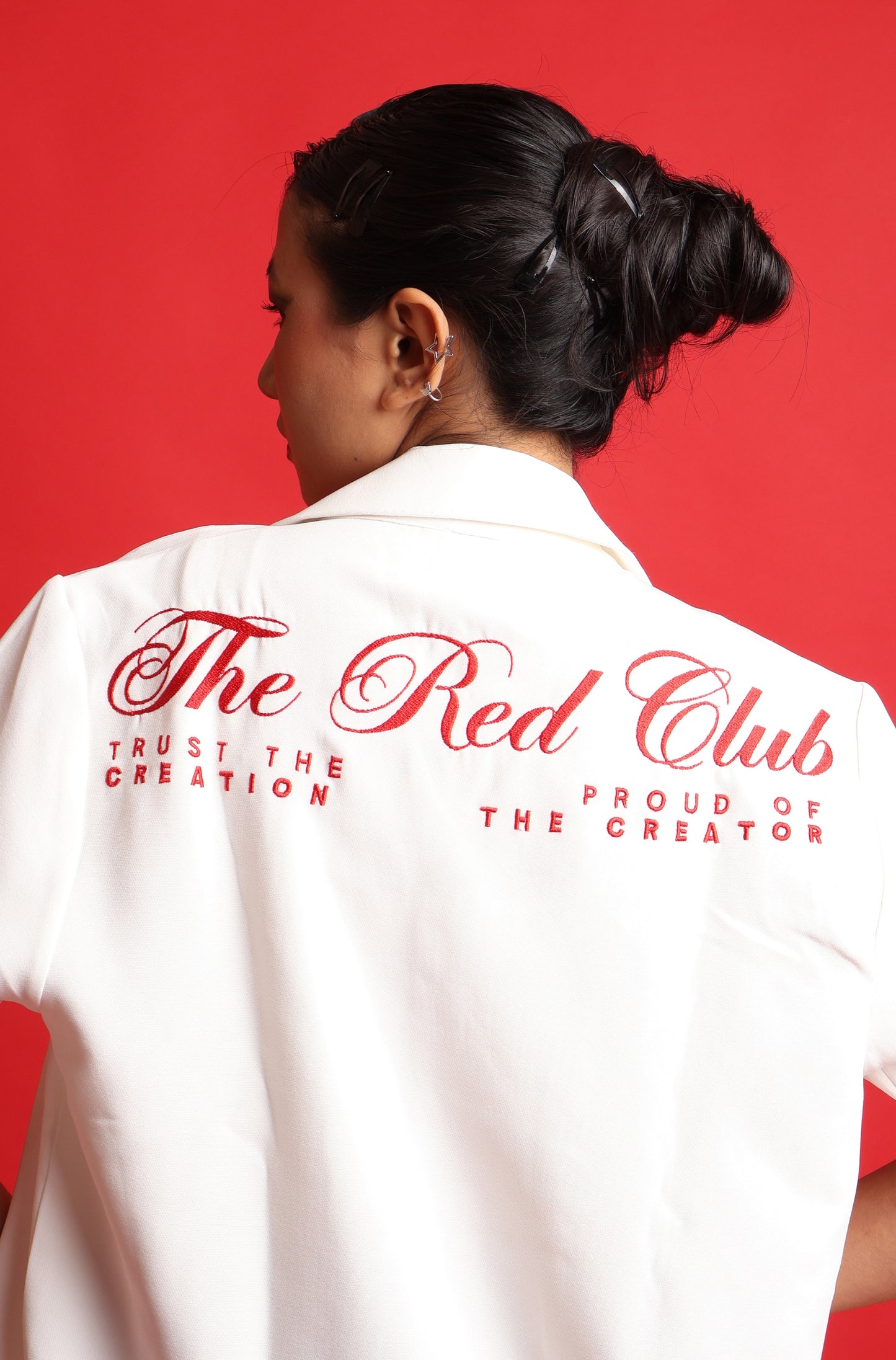 the red club. - vintage white